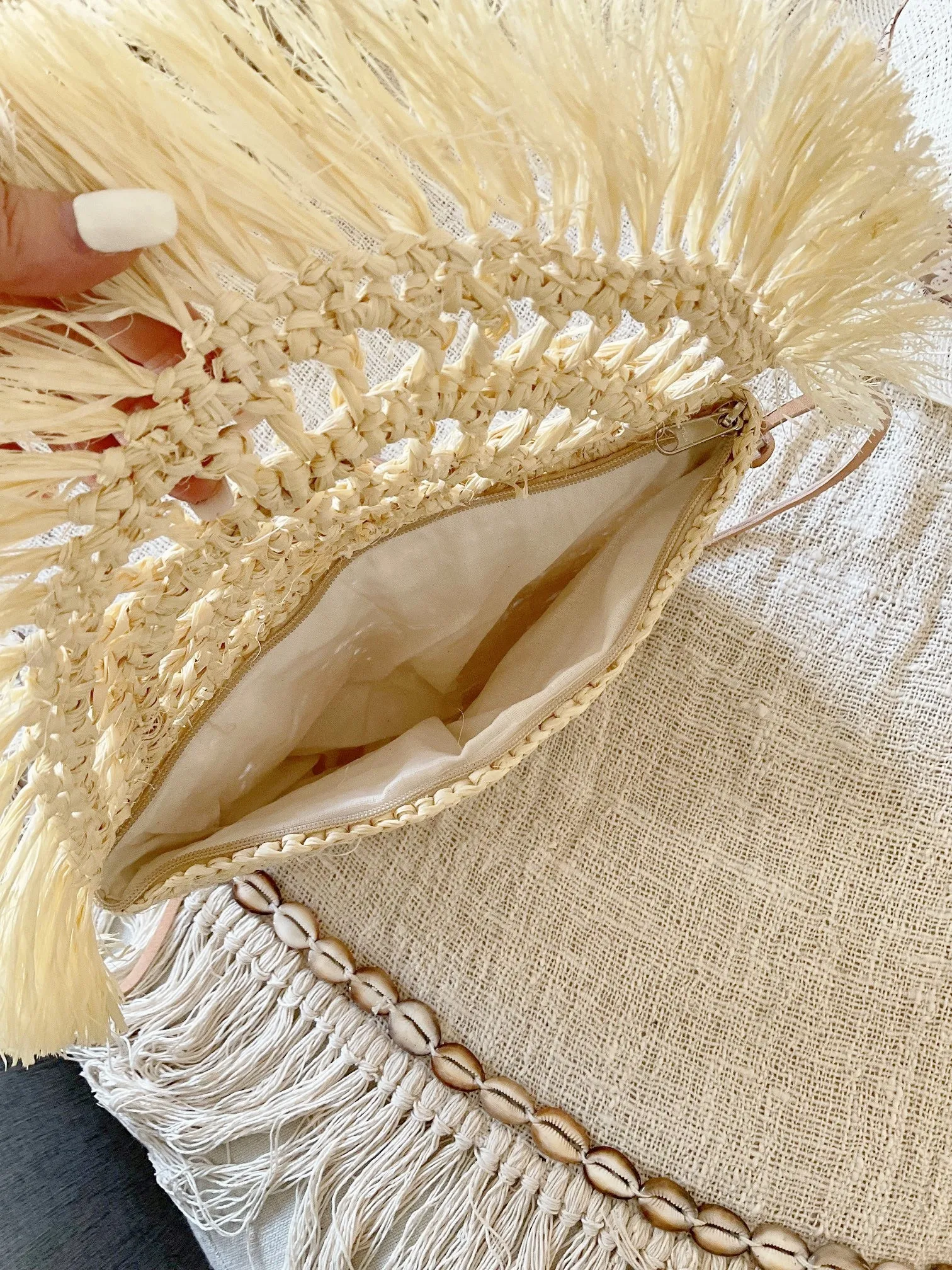 Cayman Raffia Clutch